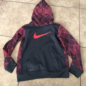 Nike sweater for boy size 7